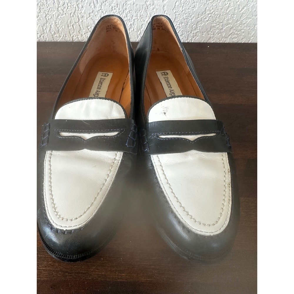 Etienne Aigner Michele Loafers Women Size 7M‎ Navy White Leather Penny Loafer